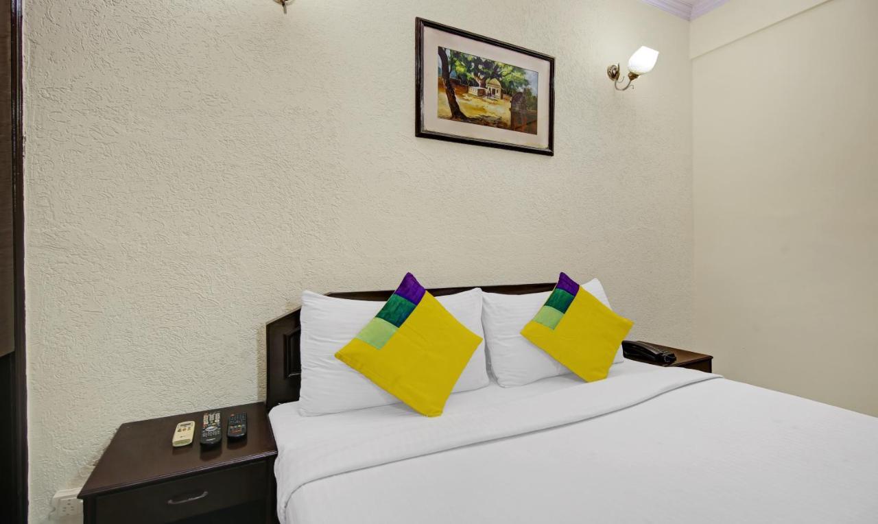 Itsy Hotels Arien International Nueva Delhi Exterior foto