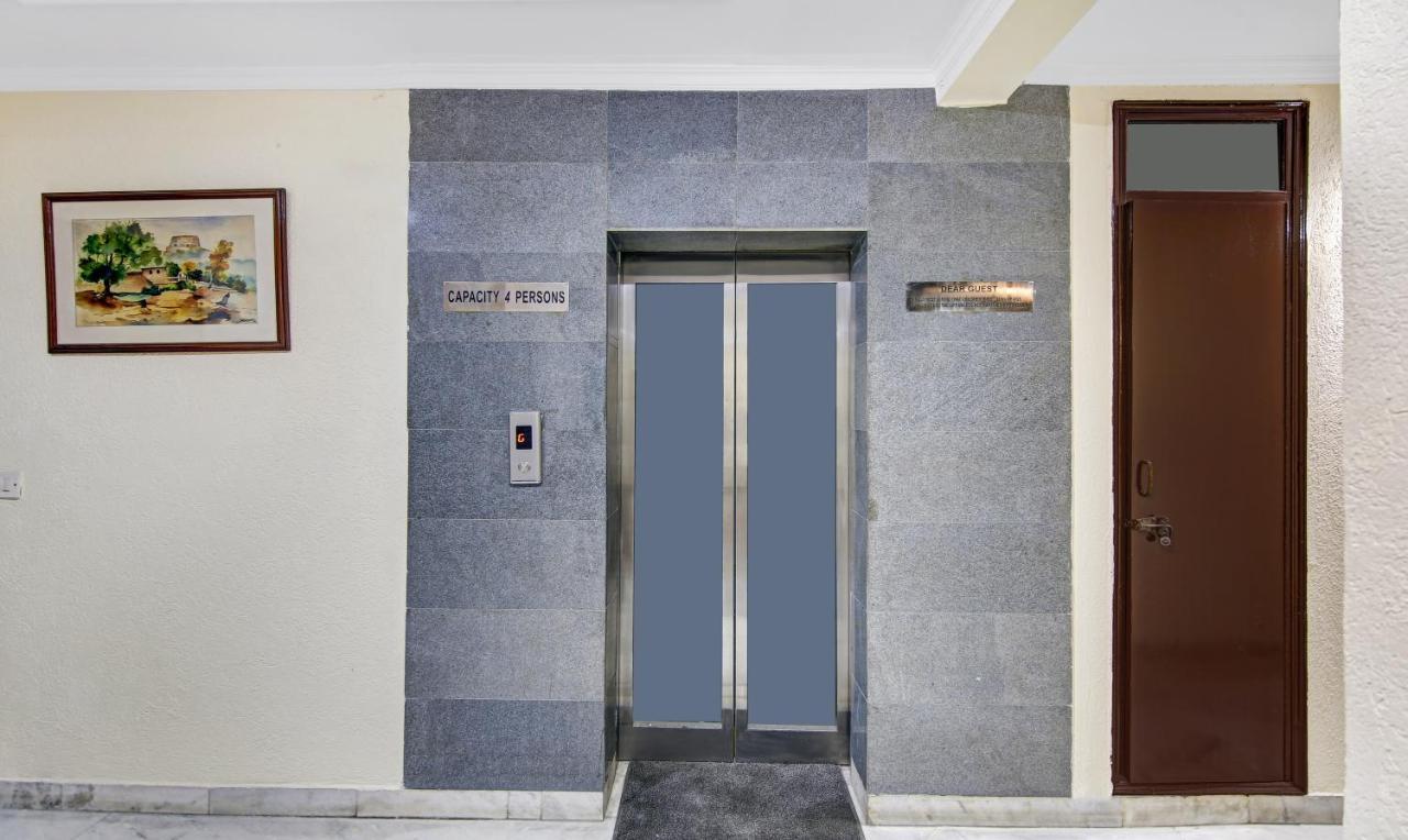 Itsy Hotels Arien International Nueva Delhi Exterior foto