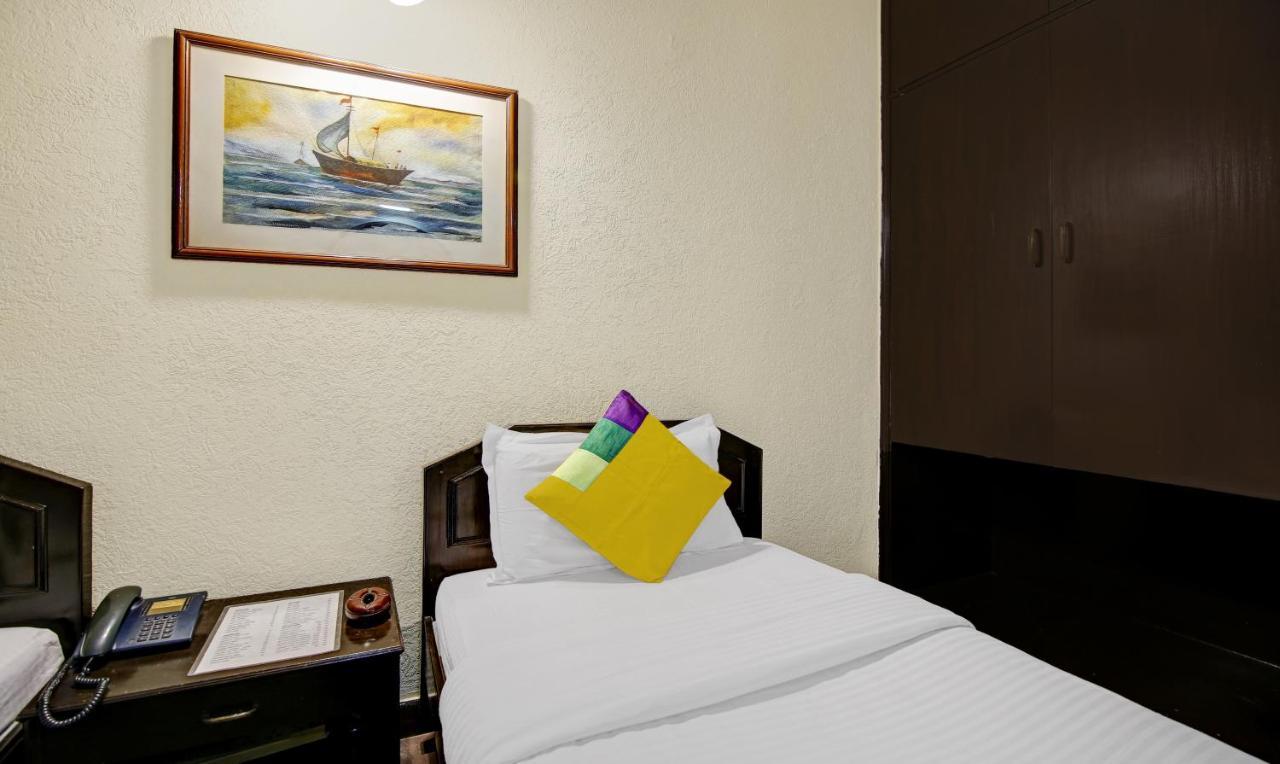 Itsy Hotels Arien International Nueva Delhi Exterior foto
